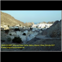 29420 03 0097 Weg zum Palast Sultan Qabus, Muscat, Oman, Emirate 2017.jpg